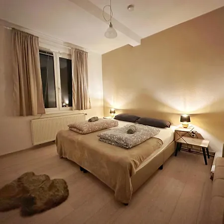 Apartamento 2 Bed Flat - Sleeps 4 - Pets - Parking - Wifi Villingen-Schwenningen