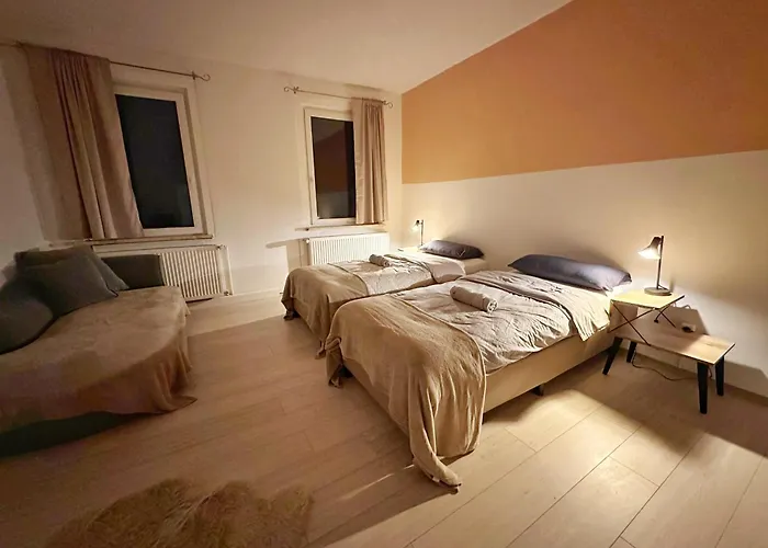 Lägenhet 2 Bed Flat - Sleeps 4 - Pets - Parking - Wifi